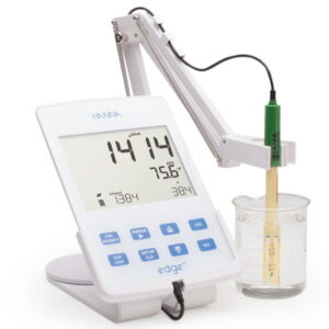 HI2003-02 อุปกรณ์วัด EC TDS Salinity Benchtop Meter จาก Hanna
